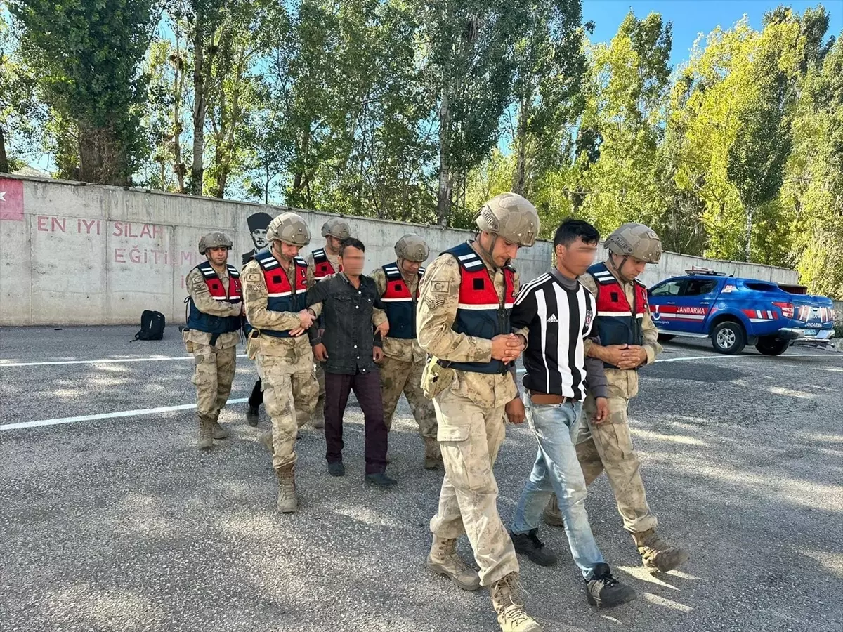 Erzurum’da 3 Düzensiz Göçmen Yakalandı