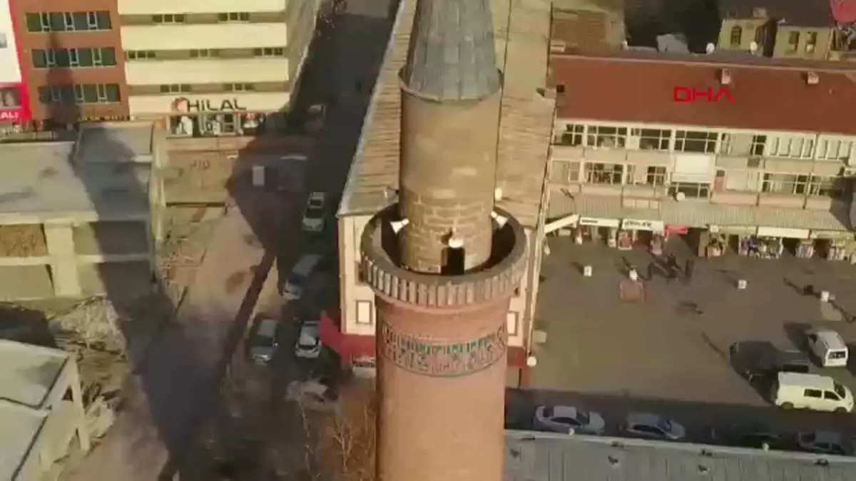 Kayseri Ulu Cami Minaresindeki Kitabe Okunamıyor