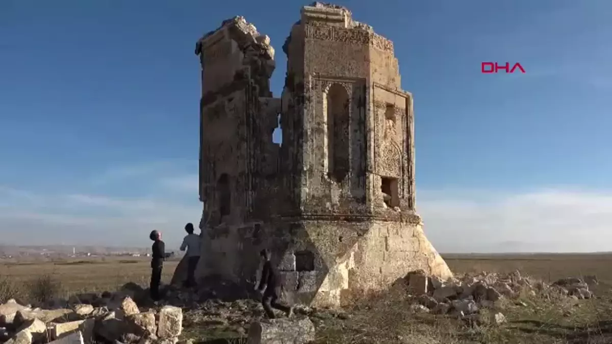 Kara Yusuf Kümbeti’nde Restorasyon Çalışmaları Tamamlanmak Üzere