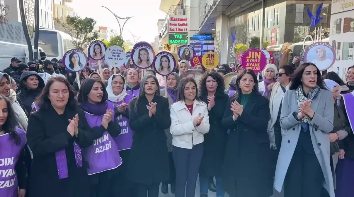 Van’da Kadına Yönelik Şiddete Karşı Yürüyüş Düzenlendi